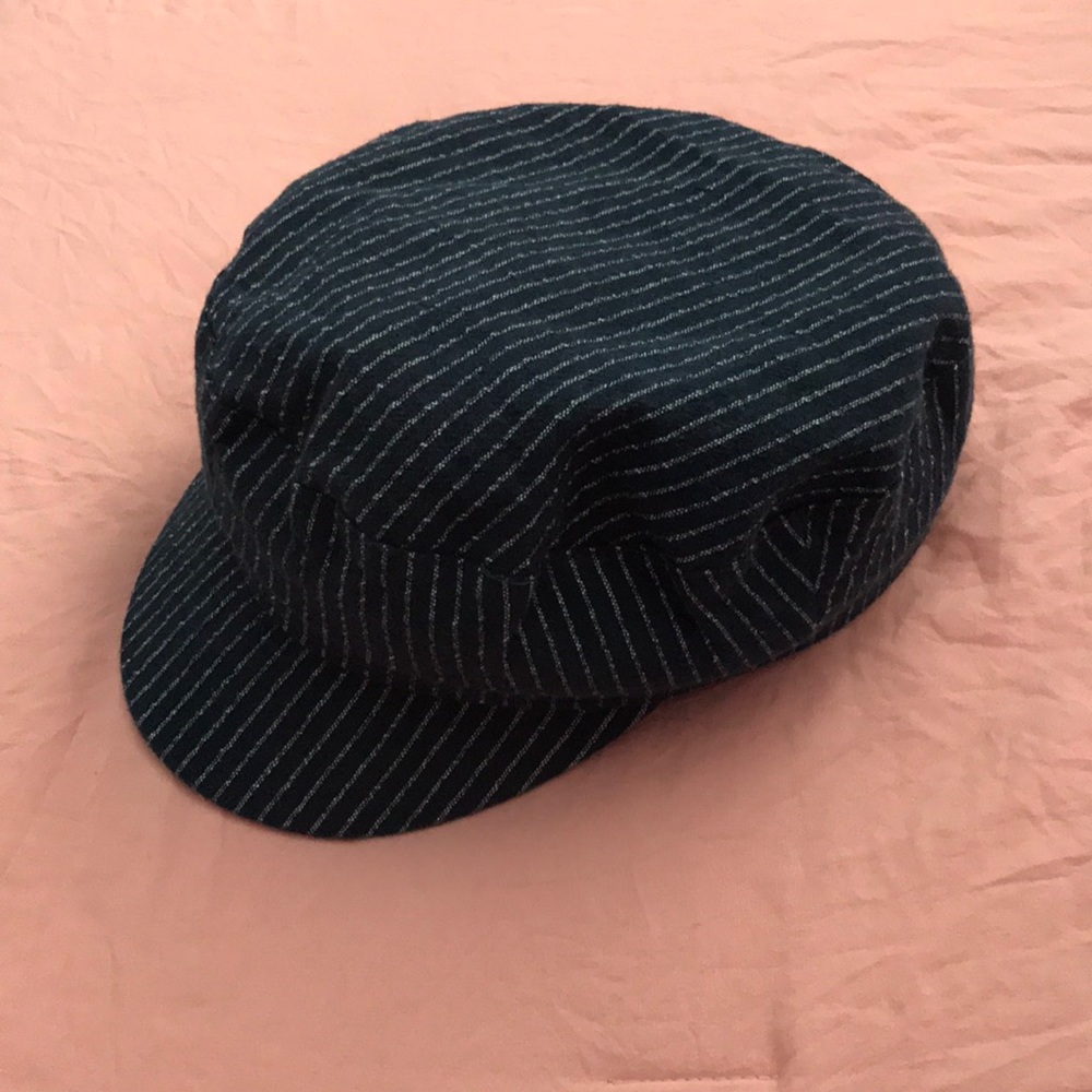 Striped bag (conductor hat)